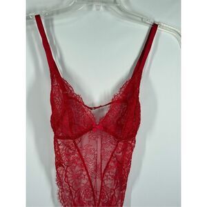 C7 - Victoria's Secret red lace lingerie size extra large